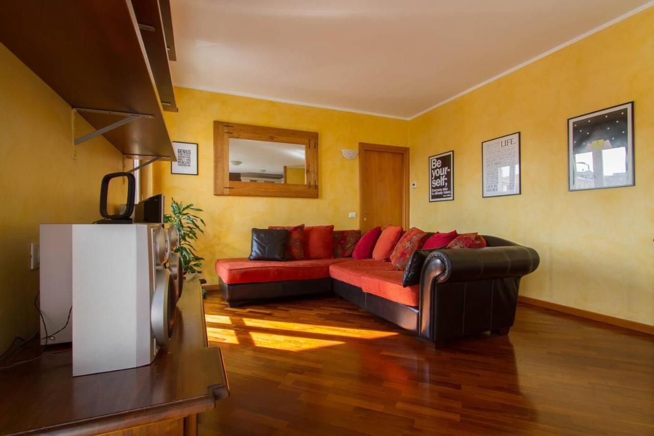Bright House With 2 Bedrooms & A Unique Terrace Bérgamo Exterior foto